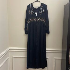 Boohoo embroidered plunge maxi dress NWT, size 18